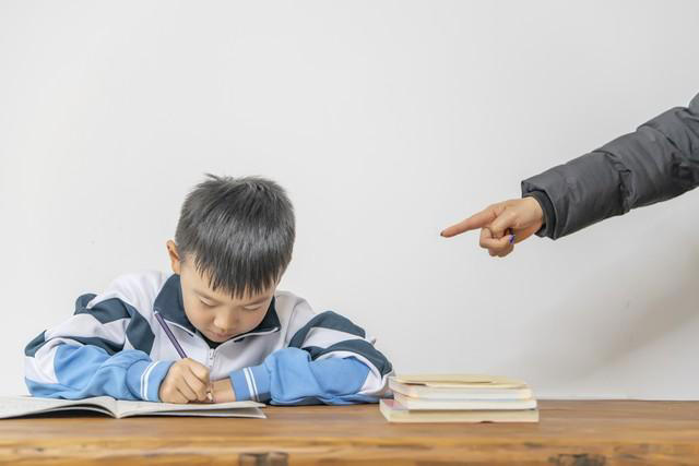 为什么你越管，孩子越对着干?